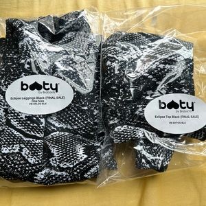 Complete set- Booty by Brabants sports bra and leggings set!